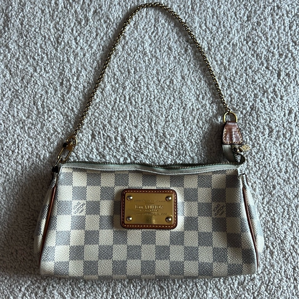 Louis Vuitton Eva Clutch White Damier